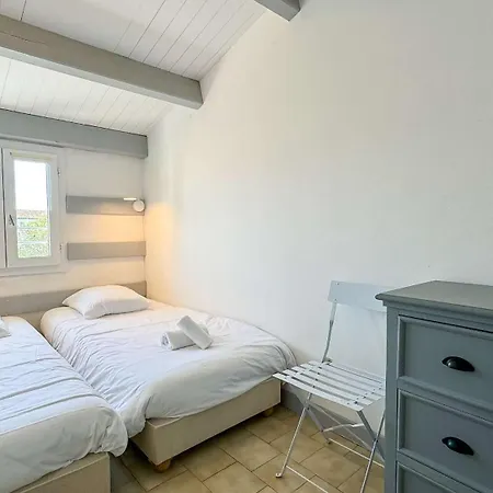 Location Dans Avec Piscine Proche *